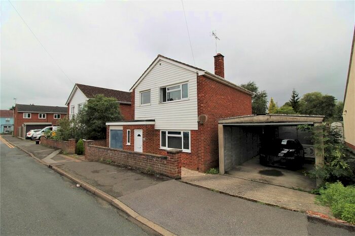 3 Bedroom Detached House To Rent In Gladstone Road, Willesborough, Ashford, Kent, TN24