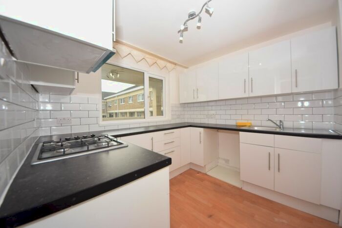 1 Bedroom Flat To Rent In Stocksfield Road, London E17