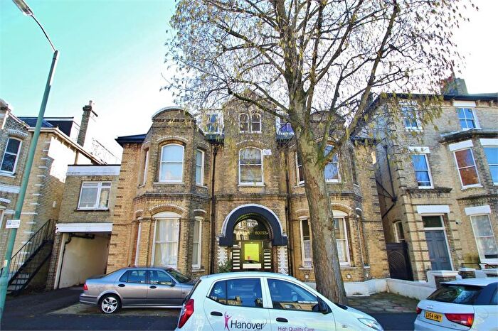 1 Bedroom Flat To Rent In Wilbury Road, Hove, BN3