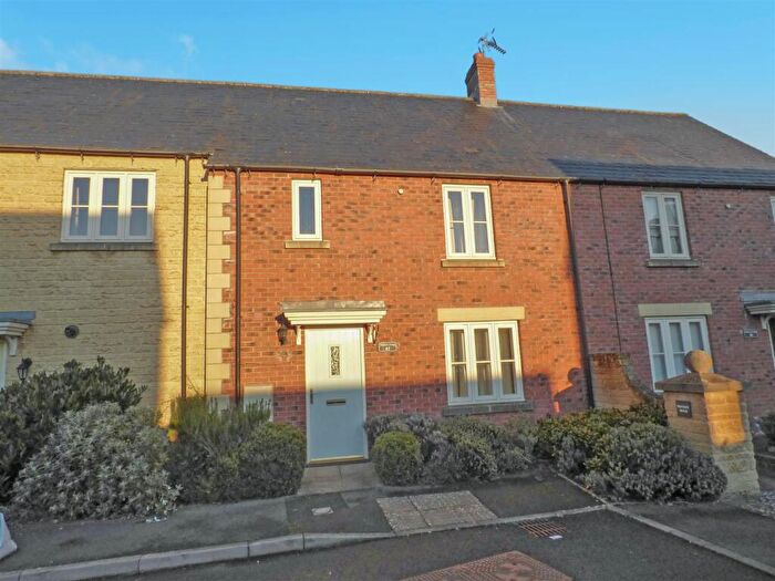 3 Bedroom Terraced House To Rent In Beceshore Close, Moreton-in-Marsh, GL56