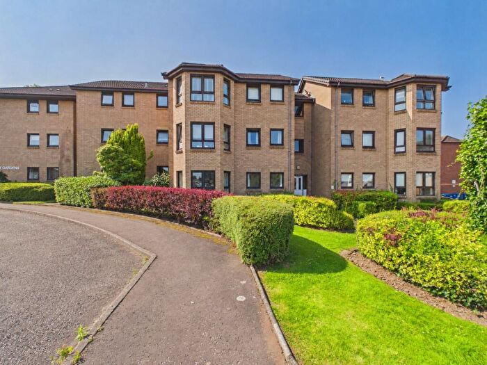 2 Bedroom Flat For Sale In Polsons Crescent, Paisley, PA2