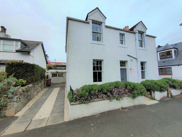 3 Bedroom Flat To Rent In Brae Park, Cramond, Edinburgh, EH4