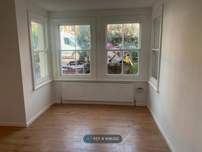 2 Bedroom Flat To Rent In Bouverie Road West, Folkestone, CT20