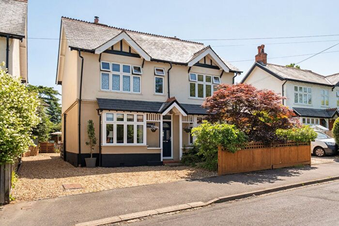 5 Bedroom Detached House For Sale In Pinewood Hill, Fleet, GU51