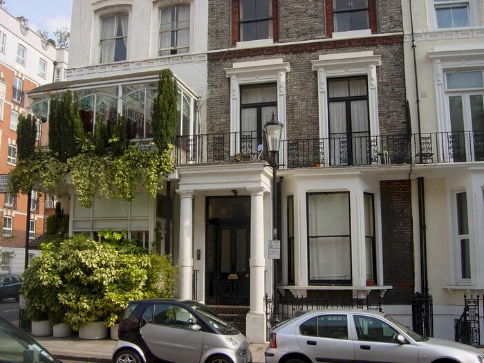 Studio To Rent In Cheniston Gardens, London, W8