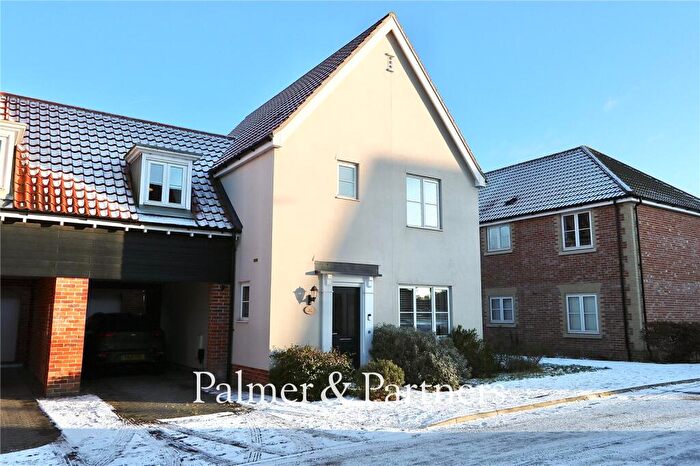 3 Bedroom Link Detached House For Sale In Stoddart Road, Bramford, Ipswich, Suffolk, IP8