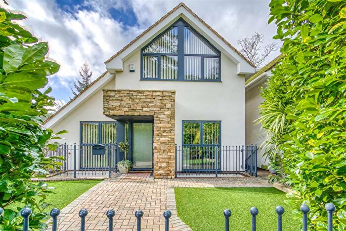 5 Bedroom Detached House For Sale In Sandecotes Road, Lower Parkstone, BH14