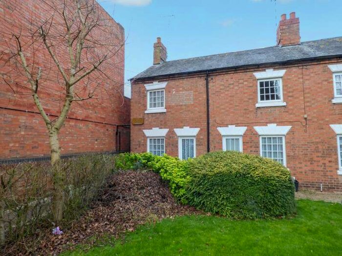 2 Bedroom End Of Terrace House To Rent In Victoria Cottages, Shipston Road, Stratford-upon-avon, CV37