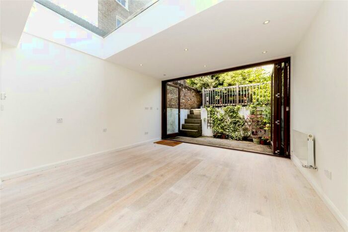 4 Bedroom Terraced House To Rent In Mornington Crescent, London, NW1