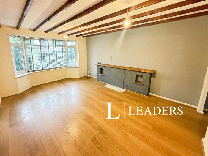 4 Bedroom House To Rent In Hadleigh Close, Westbury Park, Newcastle Under Lyme, ST5