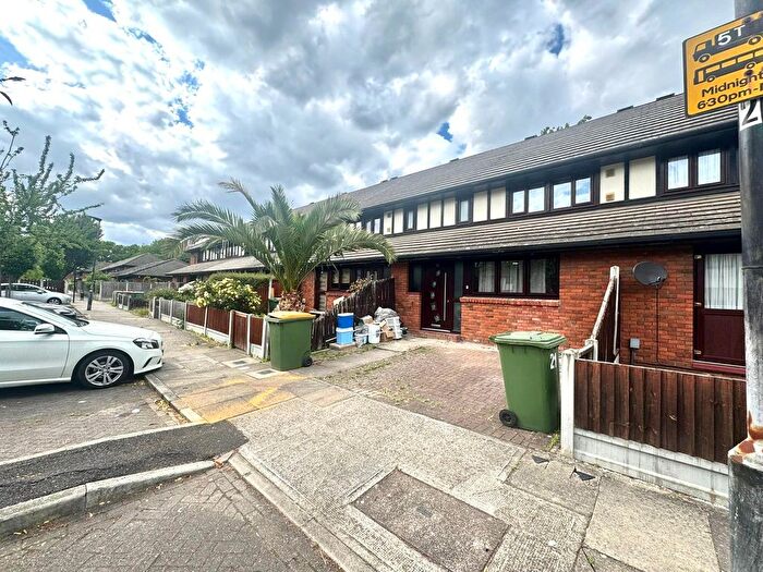 4 Bedroom Terraced House To Rent In Baseing Close, London, E6