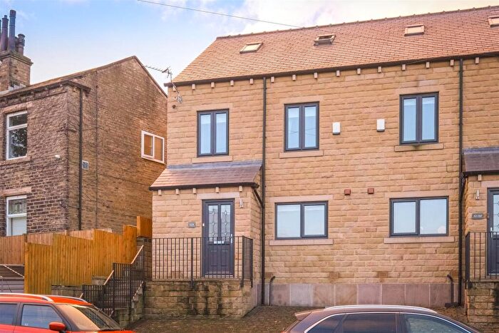 3 Bedroom Semi Detached House For Sale In Slade Lane, Brighouse, HD6