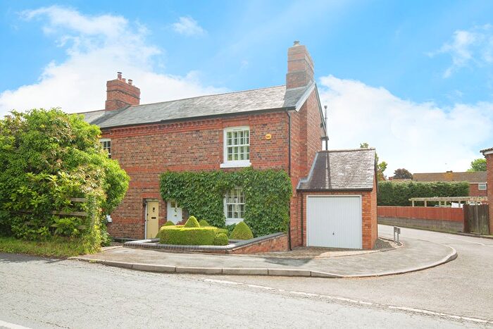 2 Bedroom End Of Terrace House For Sale In Station Road, Polesworth, B78