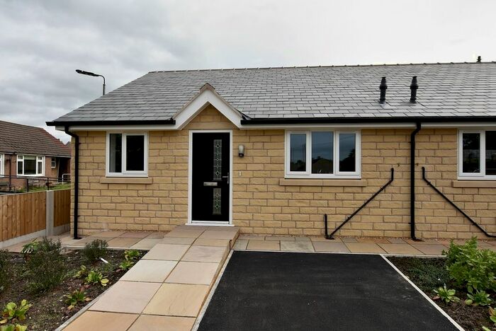 2 Bedroom Semi-Detached Bungalow To Rent In Thornell Close, Chapel-En-Le-Frith, High Peak, SK23