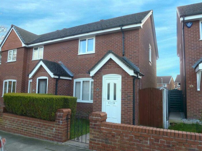 2 Bedroom Mews To Rent In John Street, Macclesfield, SK11