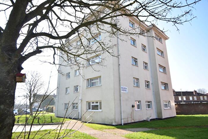 1 Bedroom Flat For Sale In Nelson House, South Street, PO12