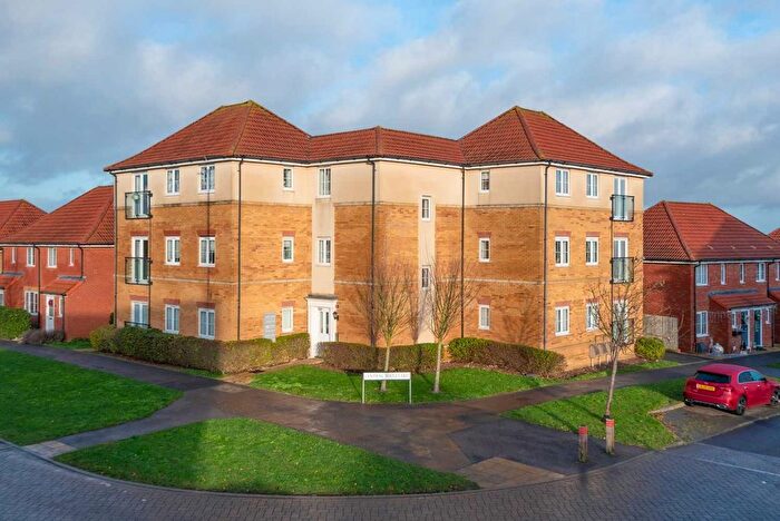 2 Bedroom Flat For Sale In Dorman Avenue North, Aylesham, Canterbury, CT3