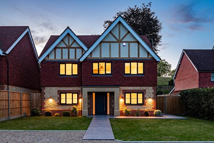 4 Bedroom Detached House For Sale In Peaslake Lane, Peaslake, GU5