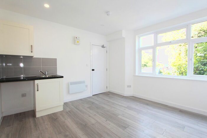 Studio To Rent In Harrow View, North Harrow, HA1