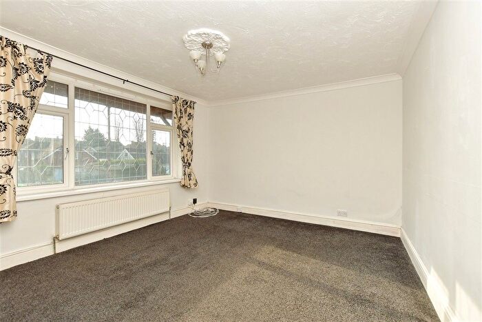 4 Bedroom Detached House For Sale In Maidstone Road, Rainham, Gillingham, Kent, ME8