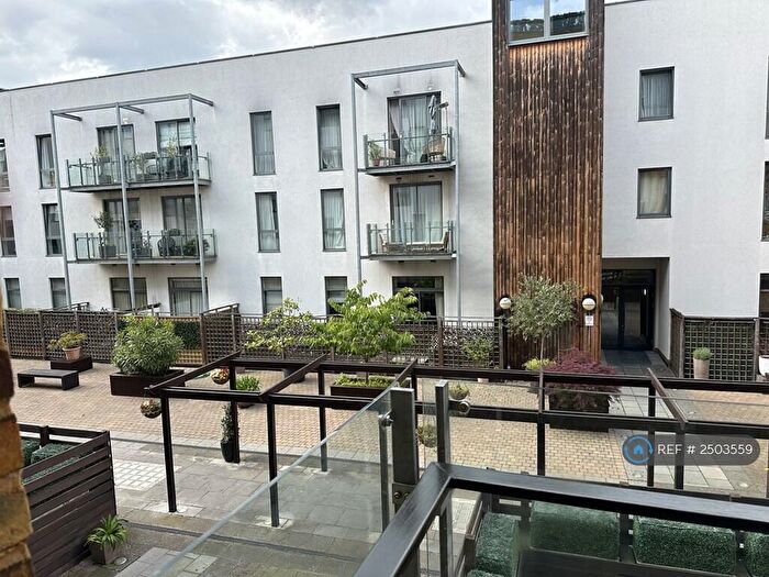 1 Bedroom Flat To Rent In Yvon House, Battersea London, SW11