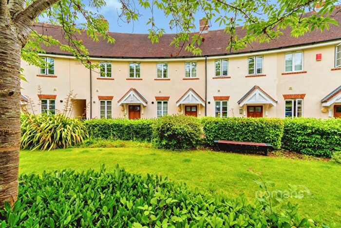 2 Bedroom Terraced House To Rent In Bath Place, Winchester, SO22