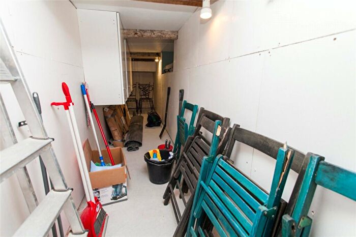 1 Bedroom Flat To Rent In Stavordale Road, Highbury, N5