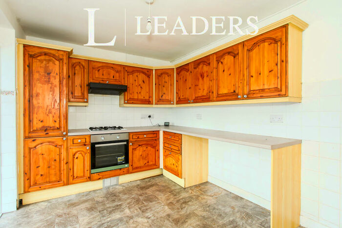 2 Bedroom Semi-Detached House To Rent In Farland Grove; Stoke-on-Trent;, ST6