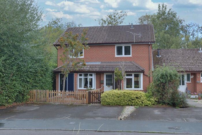 2 Bedroom Terraced House For Sale In Romsey, SO51