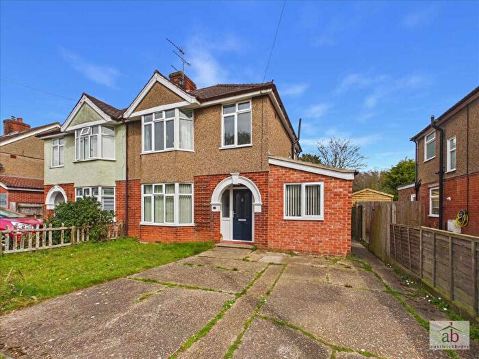 4 Bedroom Semi Detached House For Sale In Deben Avenue, Martlesham, IP5