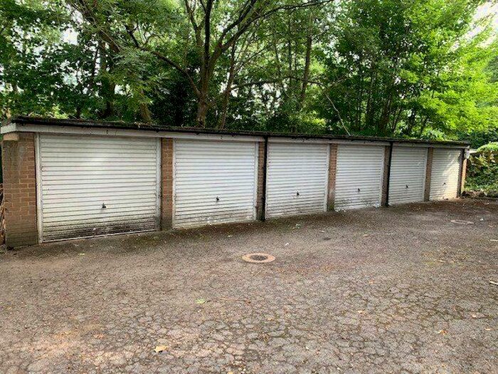 Garage / Parking To Rent In Jameson Lodge, Shepherds Hill, Highgate, N6