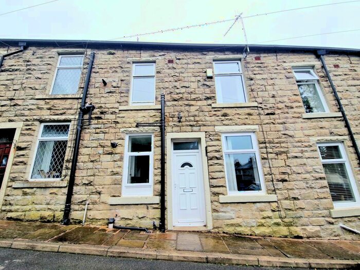 1 Bedroom Terraced House To Rent In Queens Terrace, Bacup, OL13