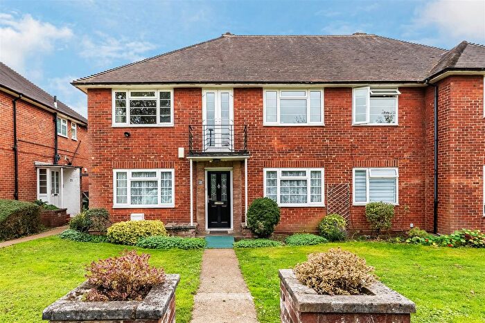 2 Bedroom Maisonette For Sale In Peaches Close, Cheam Village, SM2