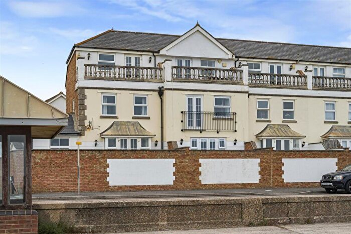 3 Bedroom House For Sale In Esplanade Mews, Seaford, BN25