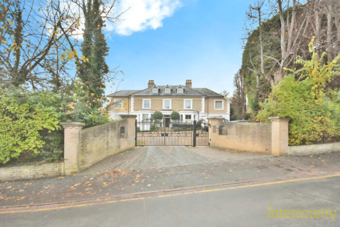 2 Bedroom Apartment To Rent In Chantry Road, Bishop's Stortford, Hertfordshire, CM23