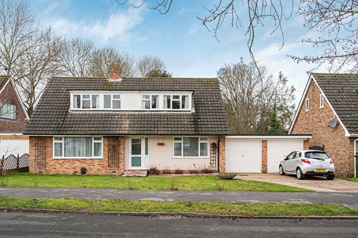 4 Bedroom Detached House For Sale In Murrells Walk, Bookham, KT23