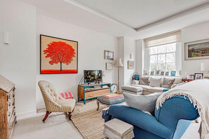 3 Bedroom Flat To Rent In Rivermead Court, Ranelagh Gardens, SW6