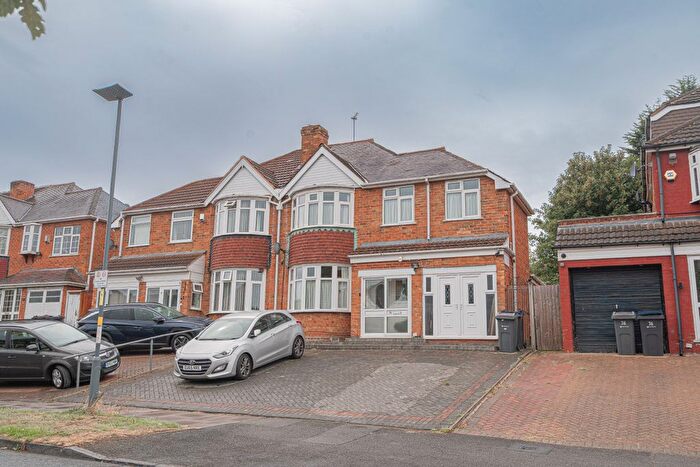3 Bedroom Semi-detached House For Sale In Leopold Avenue, Handsworth Wood, B20