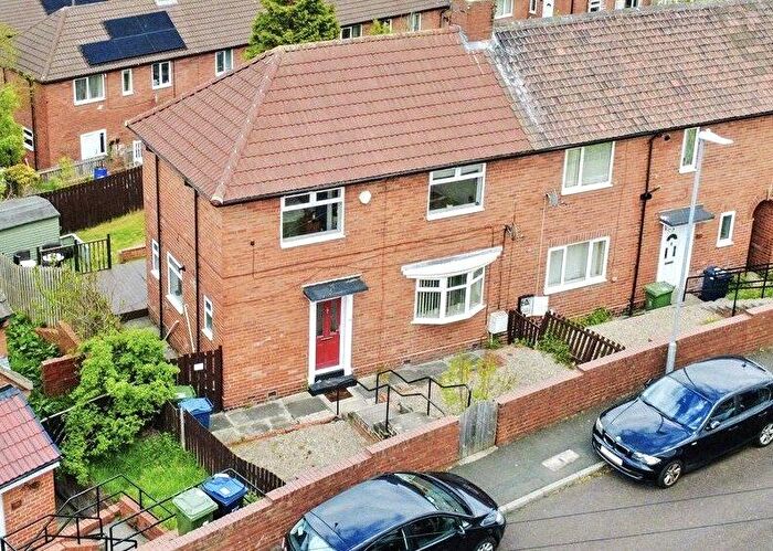 3 Bedroom End Of Terrace House For Sale In Medway Crescent, Gateshead, NE8