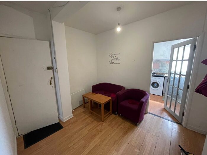 1 Bedroom Flat To Rent In Princess Street, Luton, LU1