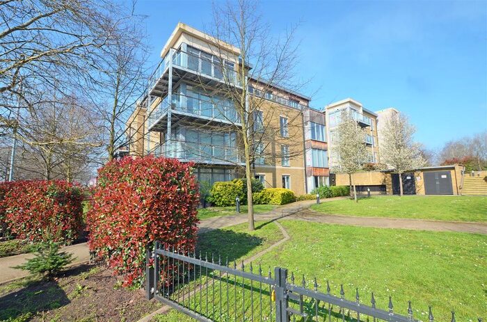 2 Bedroom Flat To Rent In Blagrove Road, Teddington, TW11