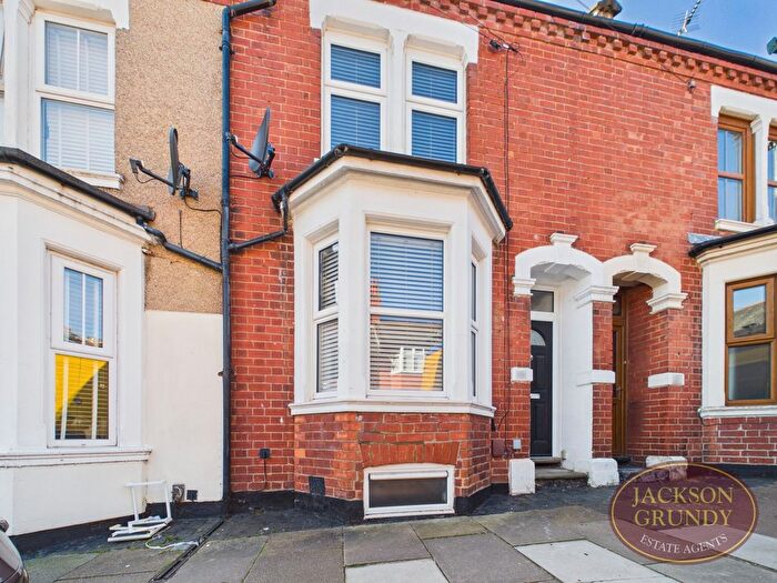 2 Bedroom Terraced House To Rent In Monks Park Road, Abington, NN1