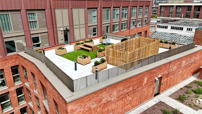 2 Bedroom Flat For Sale In Chapmans Yard, Upper Gough Street, Birmingham, West Midlands, B1