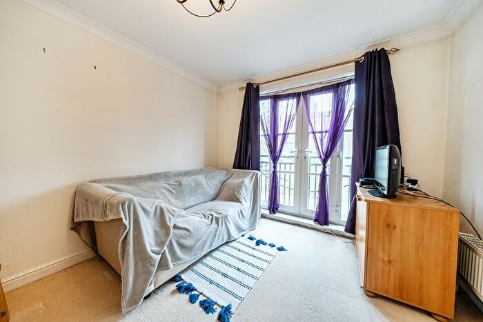 1 Bedroom Flat For Sale In Charman House, Tulse Hill, London, SW2