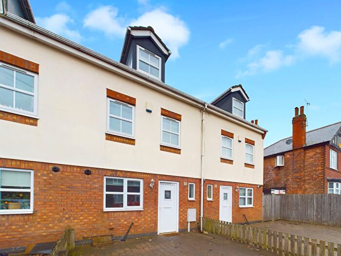 3 Bedroom Town House For Sale In Standhill Road, Carlton, Nottingham, NG4