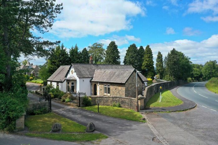 5 Bedroom Detached House For Sale In Ribchester Road, Clayton Le Dale, BB1