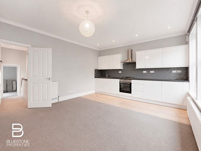2 Bedroom Flat To Rent In Melbourne Road, Wallington, SM6