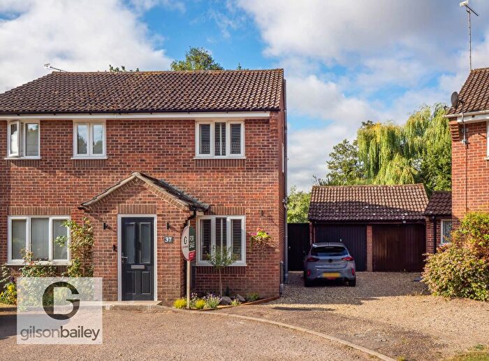2 Bedroom Semi-Detached House For Sale In Oakdale Road, Brundall, NR13