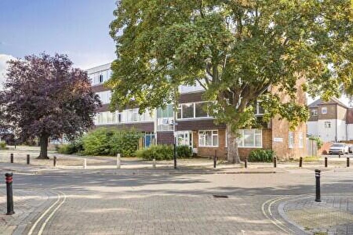 3 Bedroom Apartment To Rent In Atherton Court, Meadow Lane, Eton, Windsor, Windsor And Maidenhead, SL4