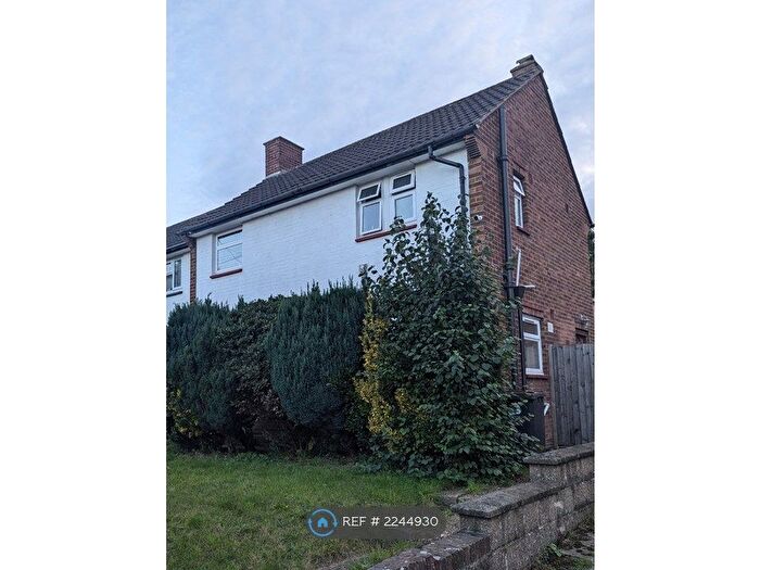 2 Bedroom Semi-Detached House To Rent In Brow Crescent, Orpington, BR5